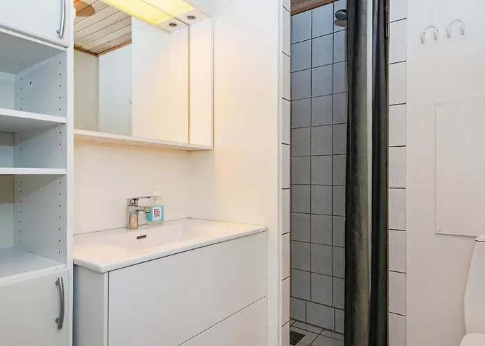 6 Person In Fan By Traum Фанё